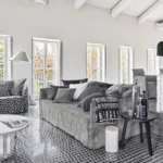 Ghost 16 soffa