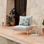 Aikana fåtölj utan armstöd