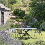 Moai matbord 140×140 cm