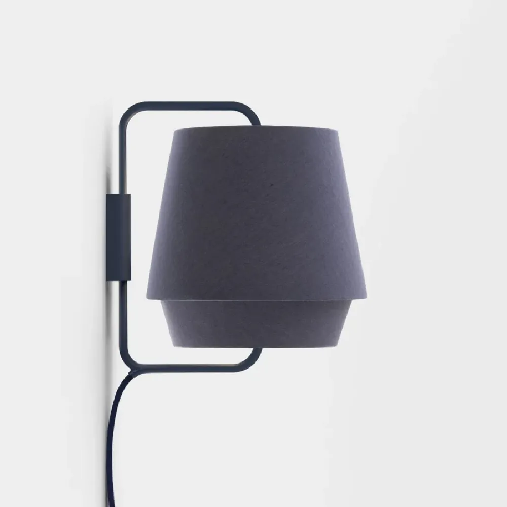 Relaterad produkt: Elements vägglampa