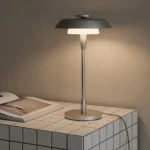 Horisont bordslampa