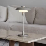 Horisont bordslampa