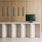 Royale Plain vägglampa IP44