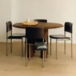 Plan stol helklädd