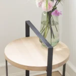 Meet sidobord med handtag