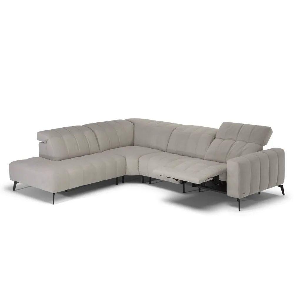 Relaterad produkt: Portento C142 hörnsoffa med recliner i tyg eller läder