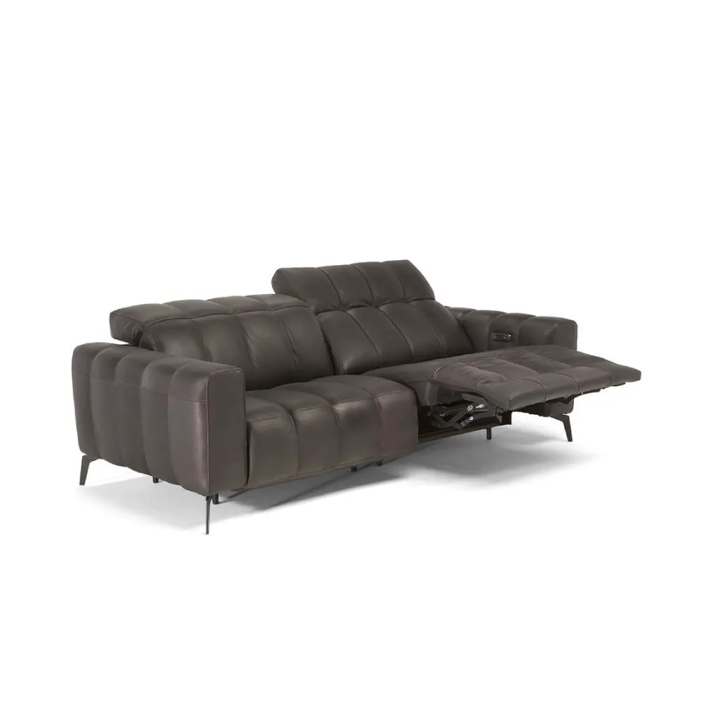 Relaterad produkt: Portento C142 soffa med recliner i tyg eller läder