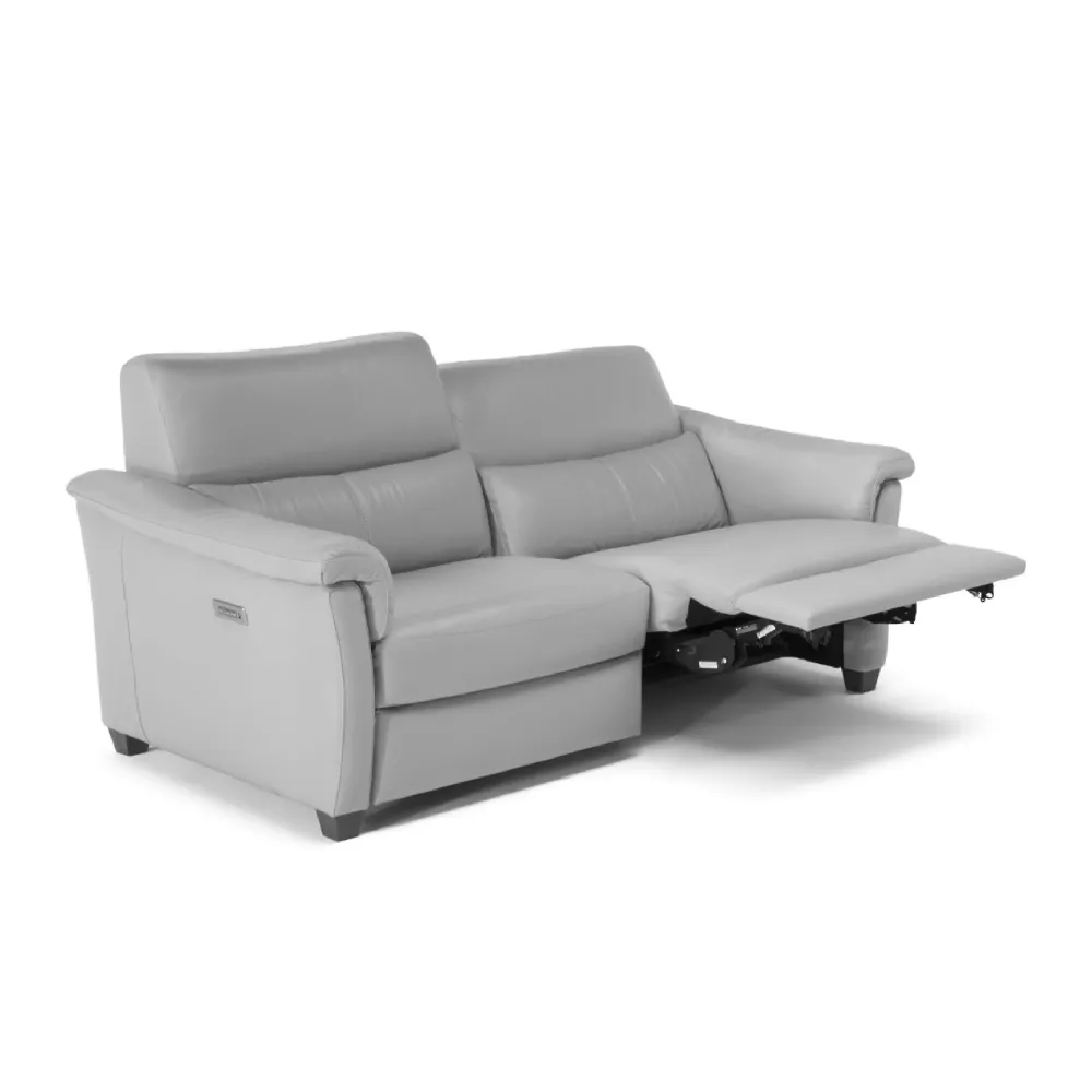 Relaterad produkt: Astuzia C068 soffa med recliner i tyg eller läder