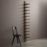 Pilaster vägghylla ek