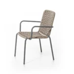 Straw 24 karmstol