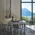 Gray 32 matbord 140×140 cm