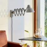 Kaiser Idell 6718-W vägglampa