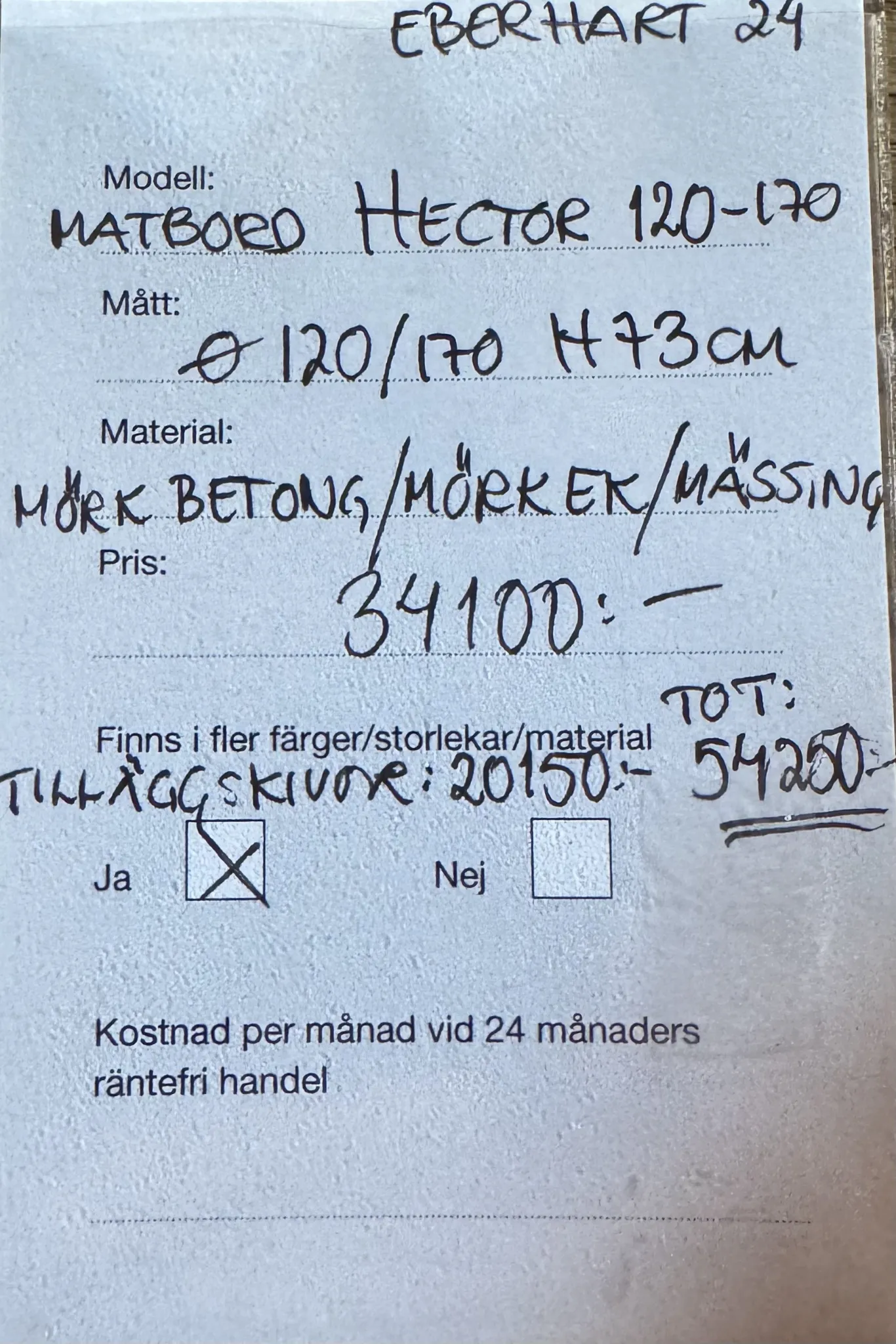 Matbord Hector inkl iläggsskivor av Eberhart/Reapris 37900:-