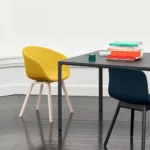 About A Chair AAC23 helklädd