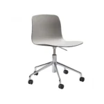 About A Chair AAC50 /51 höj- och sänkbar med snurr & hjul