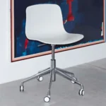 About A Chair AAC50 /51 höj- och sänkbar med snurr & hjul