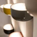 Bellhop vägglampa