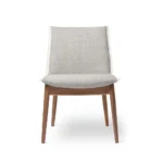 E004 Embrace Chair stol