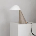 Fellow 8110 bordslampa