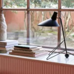 Tripod bordslampa HM9