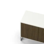 Line Burned Walnut skänk 2 dörrar ben eller sockel