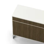 Line Burned Walnut skänk 3 dörrar hög ben eller sockel