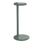 Oblique Qi bordslampa med trådlös mobilladdare