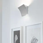 Pochette vägglampa