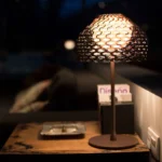 Tatou bordslampa