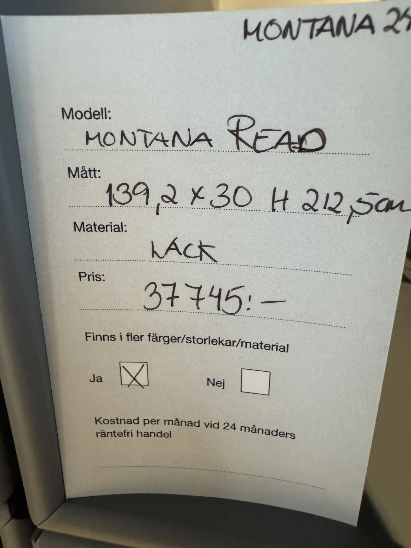 Bokhylla Read från Montana/Reapris 25900:-