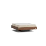 Hällsö sängram valnöt – The Iconic Collection